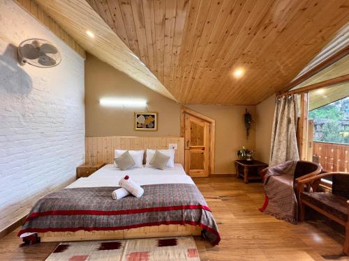 Rustic Roots  in Naggar