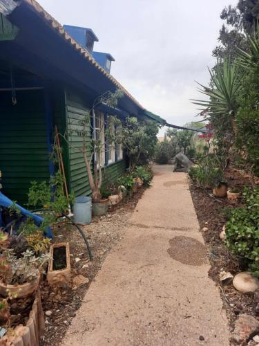 Entrance, הבית של גלגל in Rotem