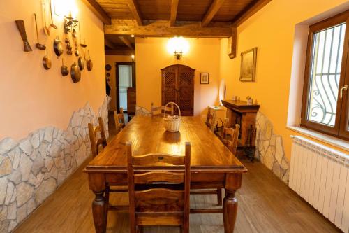 Panoramic Villa with Exclusive Pool in Irpinia in Тауразі