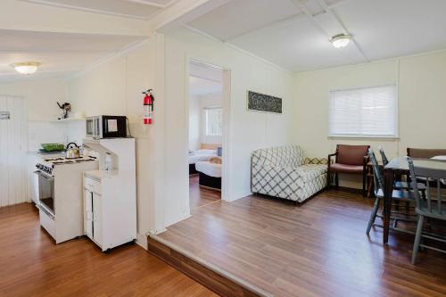 2-Bedroom Cottage #2 - Shortleaf Pine in 格雷文赫斯特