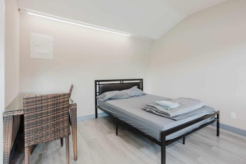 Studio Cottage #9 - Virginia Pine in Gravenhurst