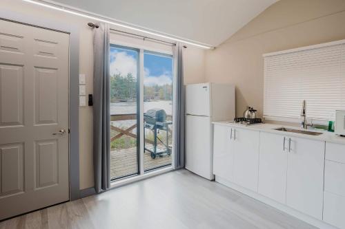 Studio Cottage #9 - Virginia Pine in Gravenhurst (Ontario)