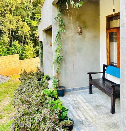 Batawala PARADIES inn in Kadugannawa