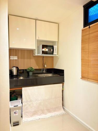 Be Cozy Silom 2BR 1-min to BTS & MRT - image 10