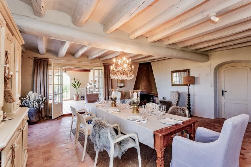 Létesítmények, Casa con Calma in Castellví de la Marca