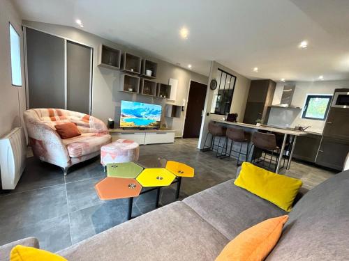 T3 moderne avec parking à 15 min de Lyon - Location saisonnière - Pierre-Bénite