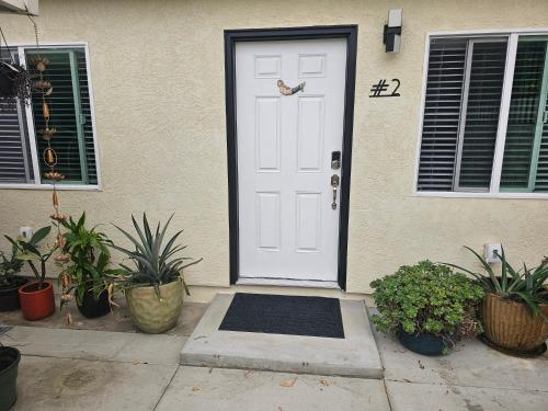 Beautiful new construction 1br with full size appliances centrally located in La Mesa