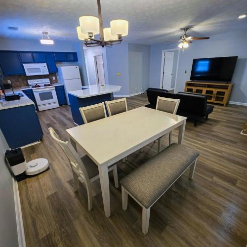 Bear Creek Bungalow in Windsor Park