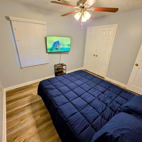 Bear Creek Bungalow - image 2