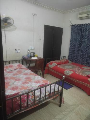2 double beds