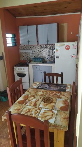 廚房, Hostel el Amanecer in 伊瓜蘇港