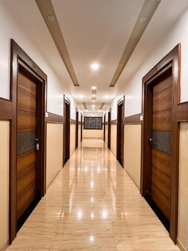 Shri Amman Residency in Dharapurama
