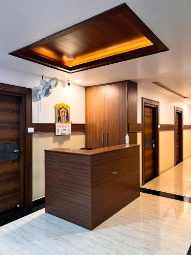 Shri Amman Residency in Dharapurama