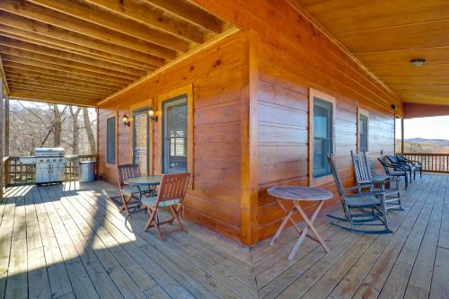 Decks, Panoramic Views! Mtn Retreat in Sparta - Tap to explore photos