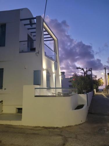 Captain Lazaros Villas and Suites gîte à louer Períssa