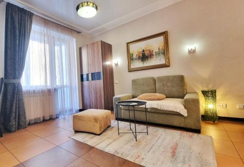 . Kyiv Center Romantic Apartment