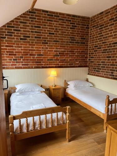 Blashford Manor Farmhouse Holiday Cottage - The Shire Cottage 4