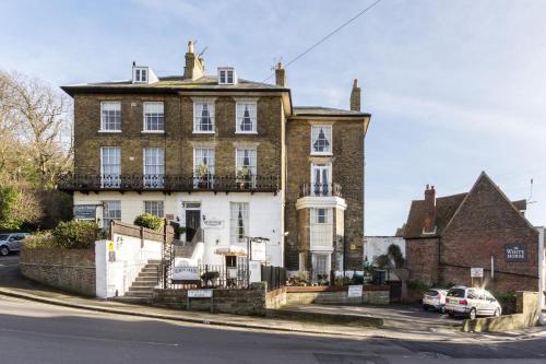 Hubert House Guesthouse, Dover