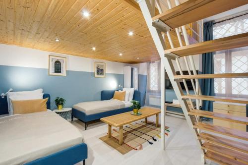 Super Central - Quiet and Cozy - image 9