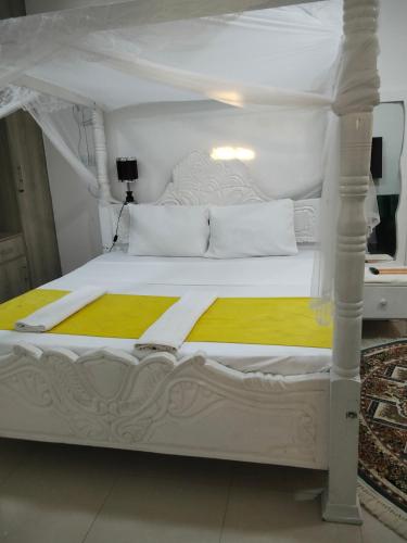 Bensa Homes in شاطئ نيالي