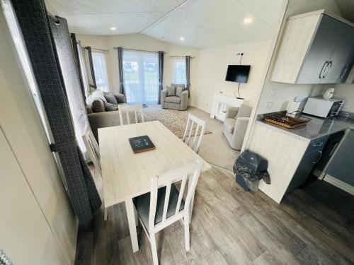 Faciliteter, 2 Bedroom Caravan FE12, Fairway, Sandown, Dog Friendly in Södra Sandown