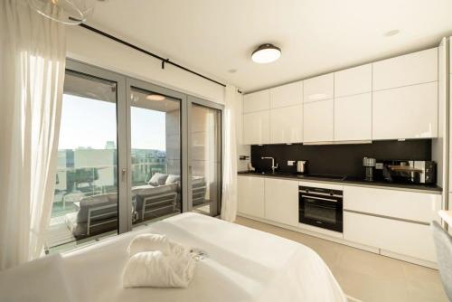 Modern Studio in Gasperich with Balcony & Wi-Fi – khách sạn tại Khac