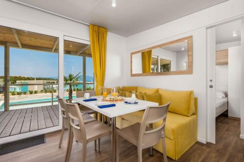 Mobilehomes in Omisalj - Insel Krk 40194 in โอมิซาลจ์