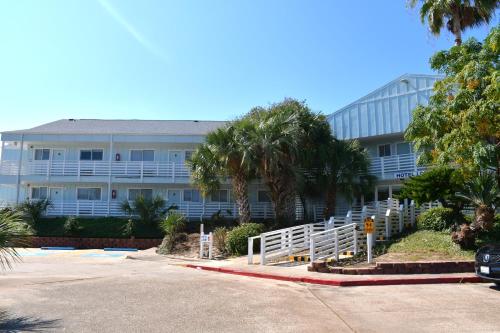 Inn at the Waterpark in Galveston, USA