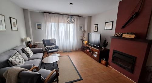 Estancia con jardín entre golf y monte - cerca Logroño (Estancia con jardin entre golf y monte - cerca Logrono) in Sojuela