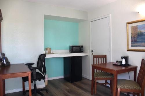 Inn at the Waterpark - main image