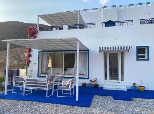 Luxury Ocean View Room in Zighy Bay