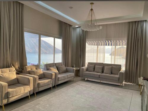 Shared lounge/TV area, Luxury Ocean View Room in Other