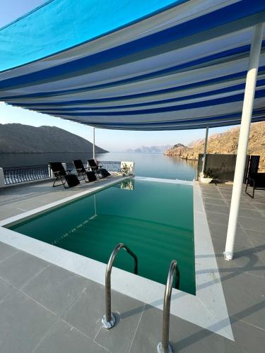 Luxury Ocean View Room in Zighy Bay