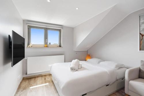 Modern Limpertsberg Studio Near City Center - image 4
