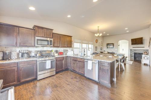 Colorado Springs Home with Game Room and Mtn Views - image 10