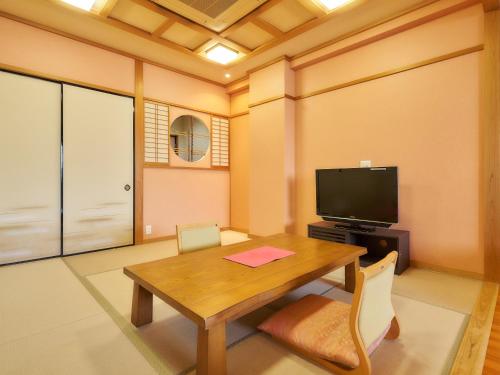 room detail thumbnail 1