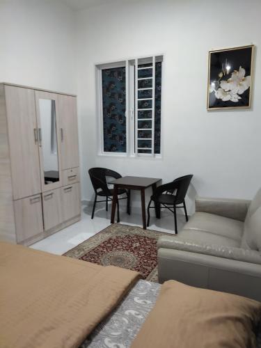 Makwan Homestay D near Klinik Harmoni