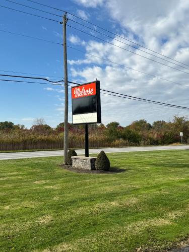The Sandusky Melrose - Next to the Cedar Point Sports Center and Sports Force! Recently Renovated! - image 7