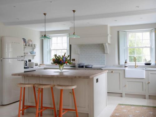 4 Bed in Askham SZ264