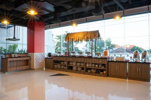 บราเดอร์ อินน์ (Brothers Inn) in เซเรงัน