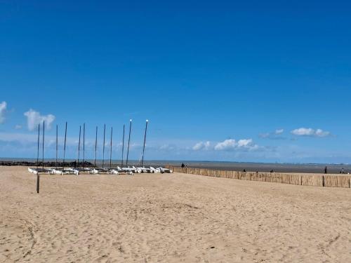 Loft 4 pers centre Châtelaillon-Plage, à deux pas de la mer et du Casino, Wi-Fi inclus - FR-1-706-26 (Loft 4 pers centre Chatelaillon-Plage, a deux pas de la mer et du Casino, Wi-Fi inclus - FR-1-706-26) in Chatelaillon-Plage