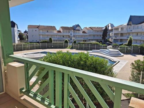 Studio cosy avec balcon, idéal pour 2 pers, Chatelaillon-Plage - FR-1-706-32 (Studio cosy avec balcon, ideal pour 2 pers, Chatelaillon-Plage - FR-1-706-32) in ชาร์เตลายอง ปาล์ค