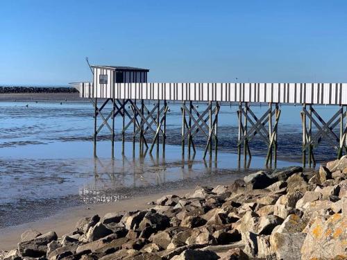 Studio cosy avec balcon, idéal pour 2 pers, Chatelaillon-Plage - FR-1-706-32 (Studio cosy avec balcon, ideal pour 2 pers, Chatelaillon-Plage - FR-1-706-32) in ชาร์เตลายอง ปาล์ค
