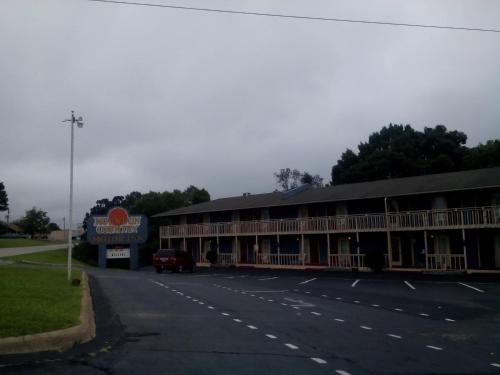 Mountain Country Motor Inn