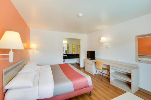 Motel 6-Columbus, OH - West in Columbus, USA