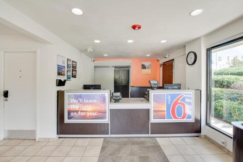 Motel 6-Columbus, OH - West