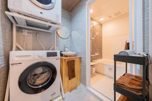 最寄り駅徒歩4分 リニューアルした貸切の一軒家 ベッド7台 バスルーム2台