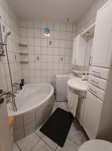 Classic Apartment - image 5