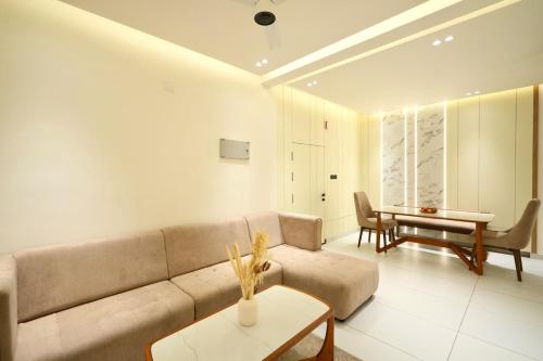 Royale Suites - 3 BHK Serviced Apartment in Kolenchery