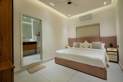 Royale Suites - 3 BHK Serviced Apartment in Kolenchery